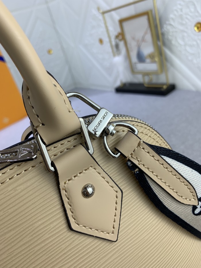 Louis Vuitton ALMA BB