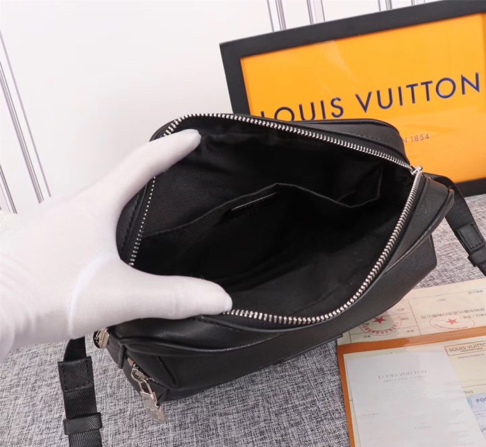 LV30233CS061