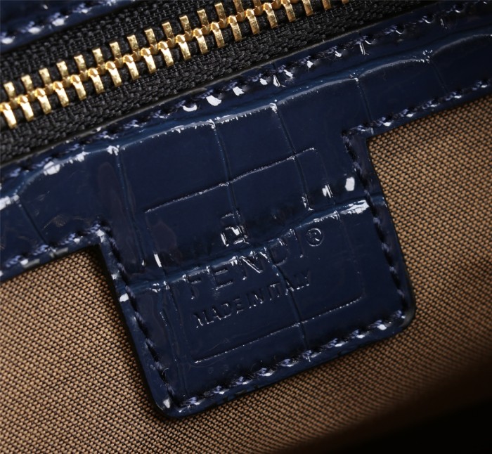 Fendi6876JQE091