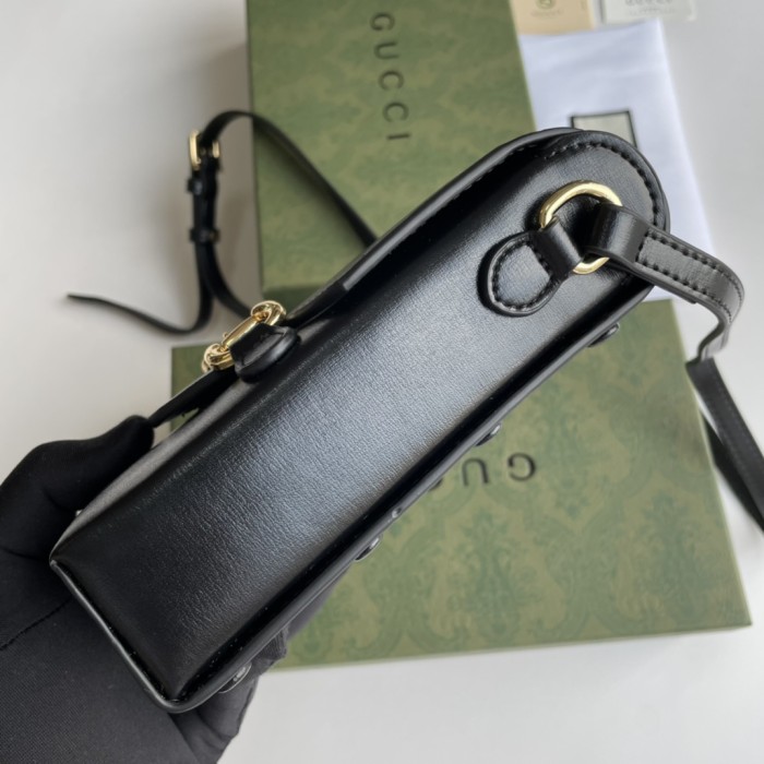 Gucci625615LM011