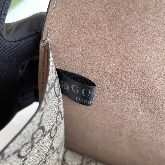 Gucci499623LM031