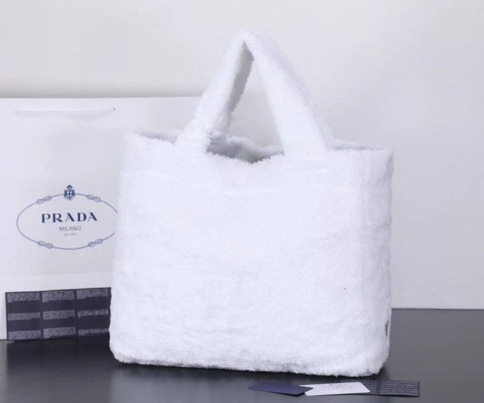 Prada001MQ051
