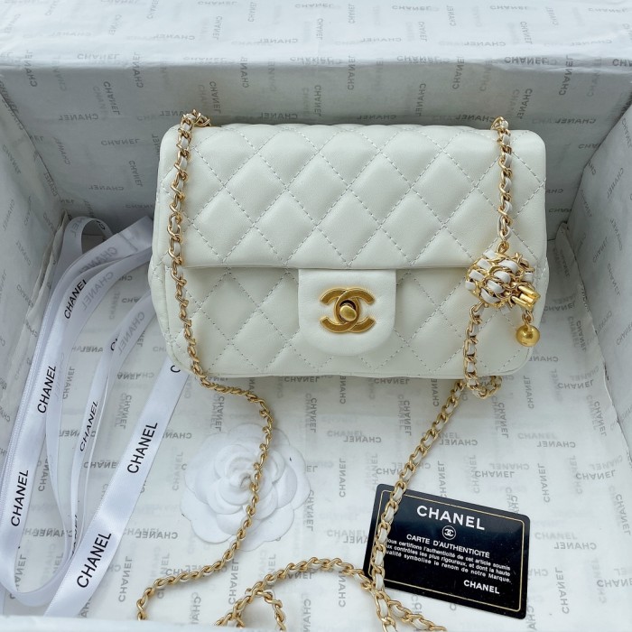 chanel1053largePYD091