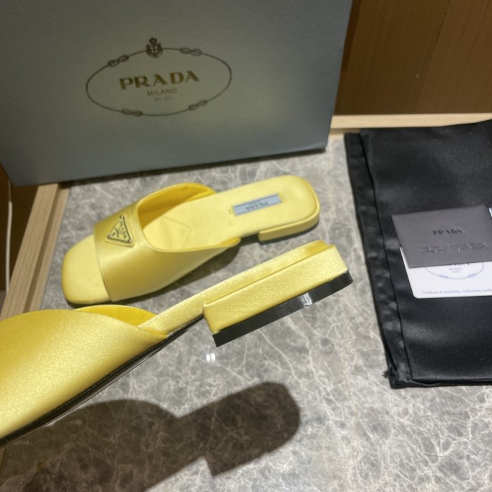 Prada shoes flat bottom 1.5CM sandal 005