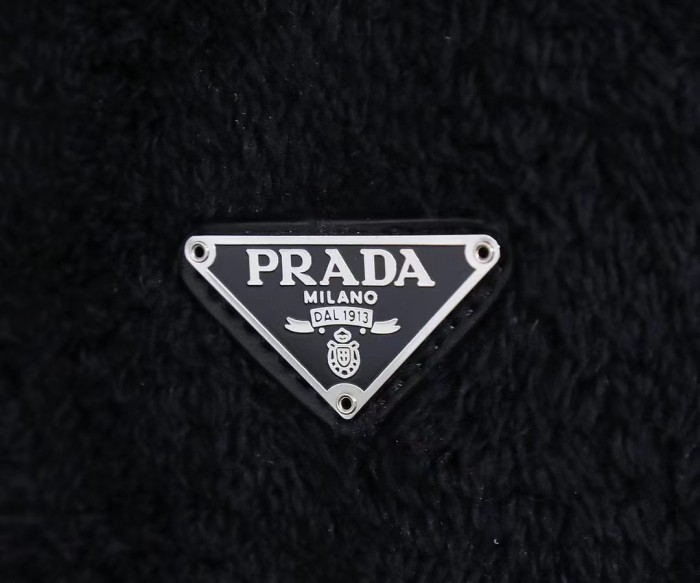 Prada001MQ051