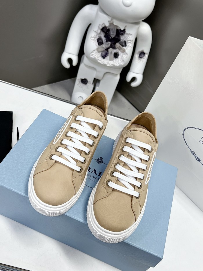 Prada shoes (35-40) PD009