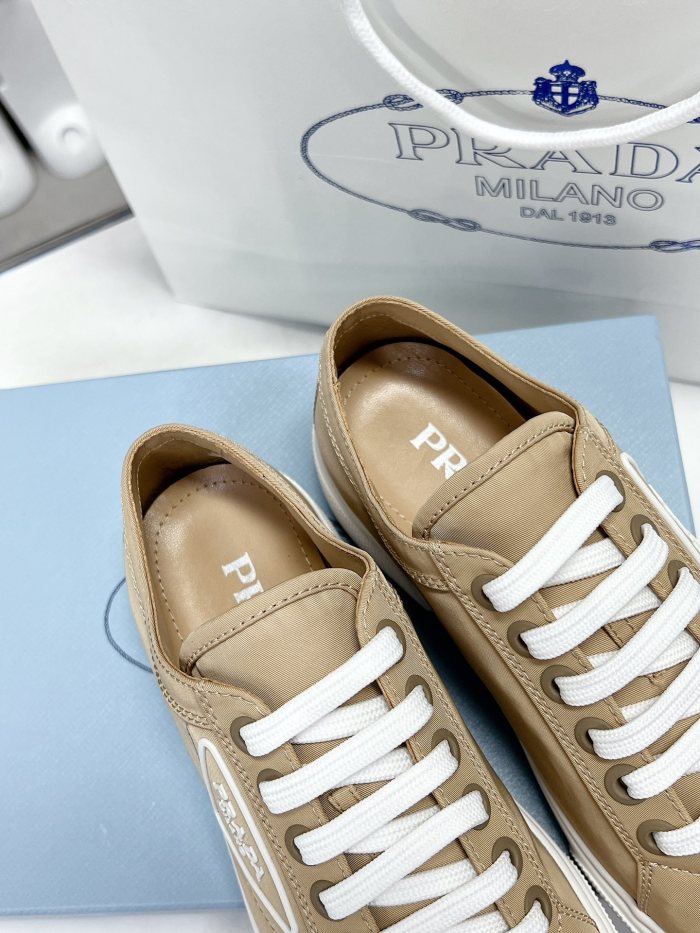 Prada shoes (35-40) PD009