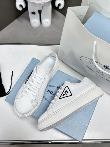 Prada shoes (35-40) PD009