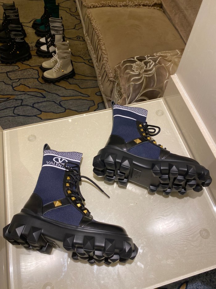 Valentino shoes V006