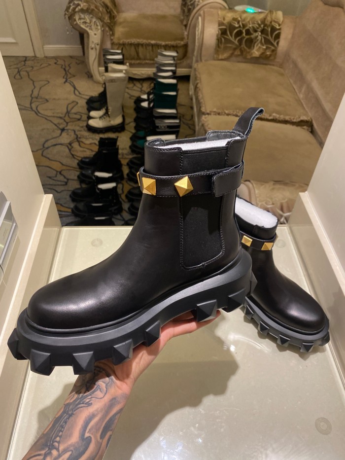 Valentino shoes boots V005