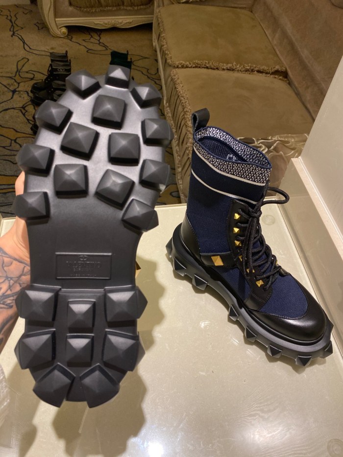 Valentino shoes V006