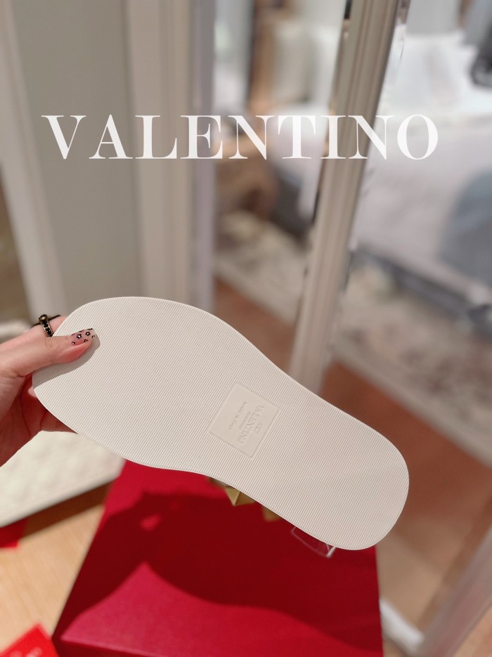 Valentino shoes (35-41) V008 02