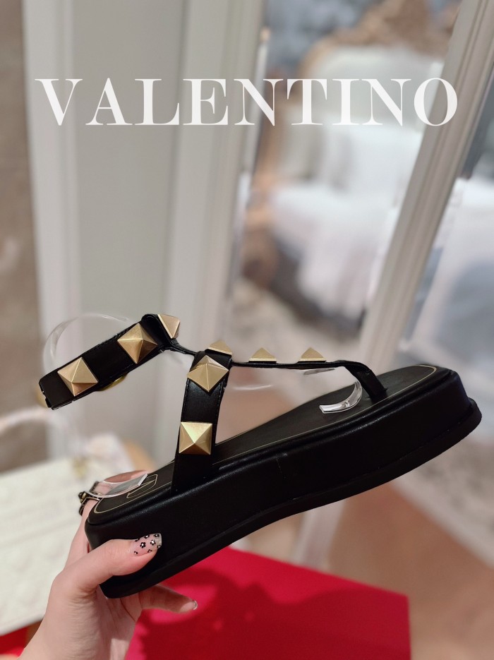 Valentino shoes (35-41) V008 02