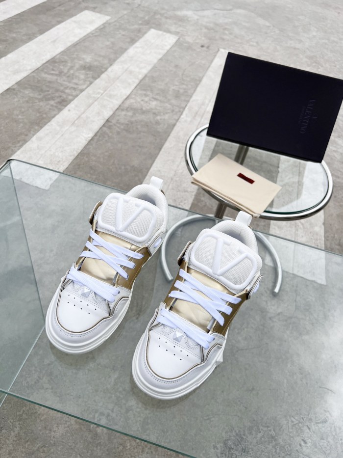 Valentino shoes (35-45) V007