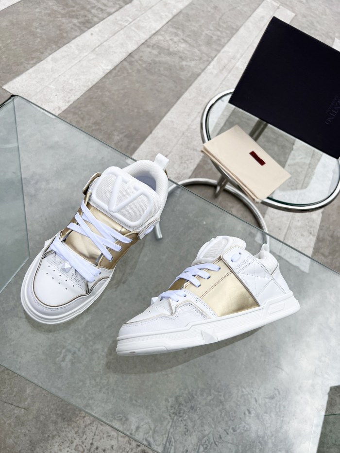 Valentino shoes (35-45) V007