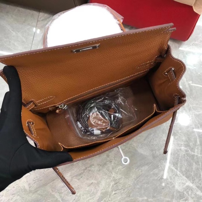 Hermes009XYZ022032