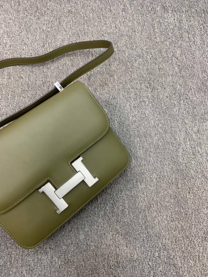Hermes014XYZ002012 Silver logo