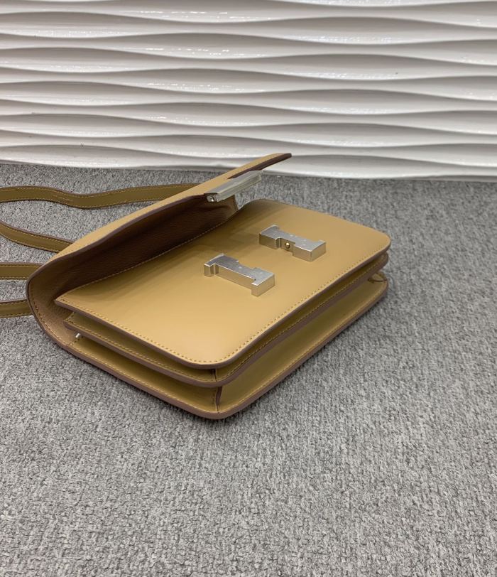 Hermes014XYZ002012 Silver logo