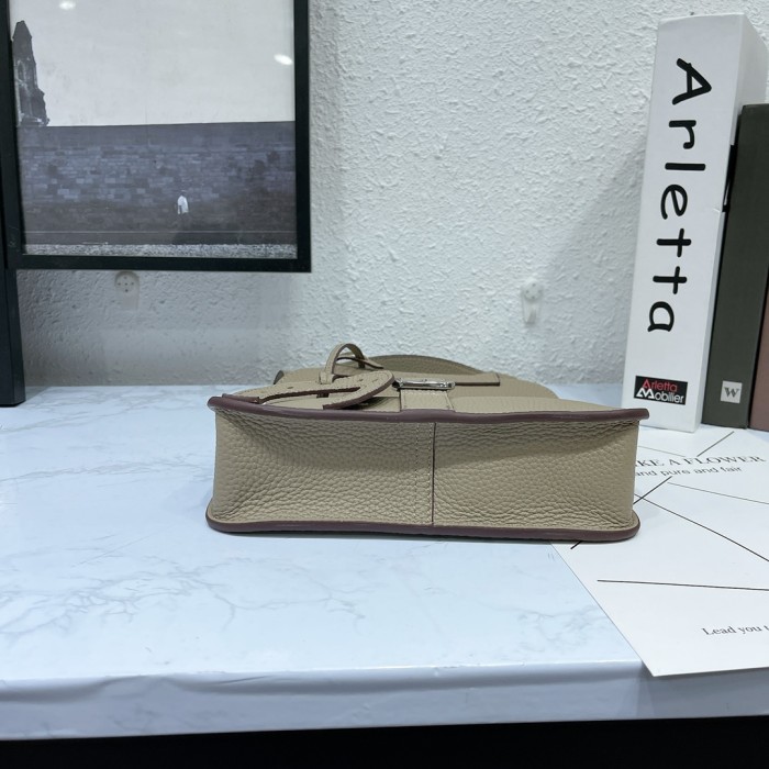 Hermes017XYZ022 21CM