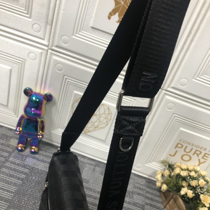 LVM46255MQ002 26CM