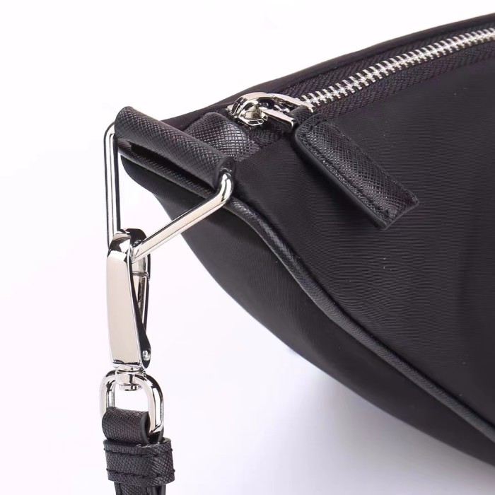 Prada001HMF031