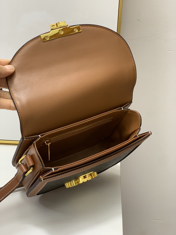 Celine008XX512