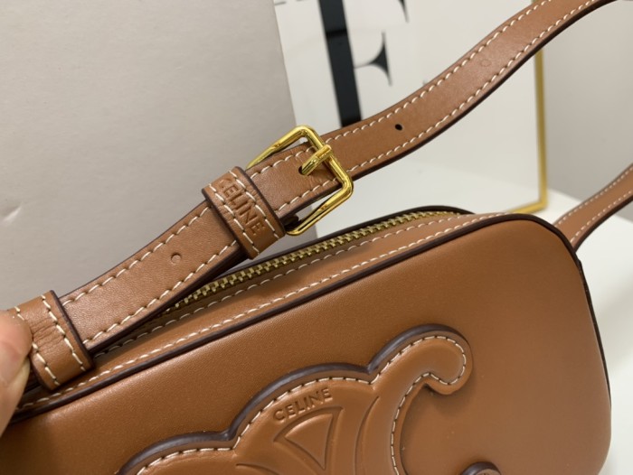 Celine012XX081