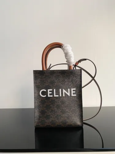 Celine011XX081