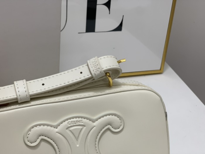 Celine012XX081