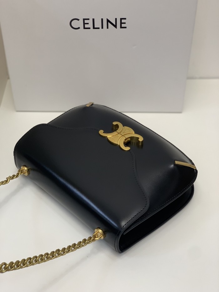 Celine009XX081