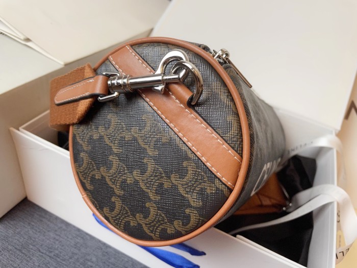 Celine2208XX051