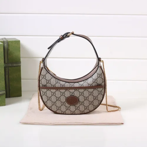 Gucci726843smile061