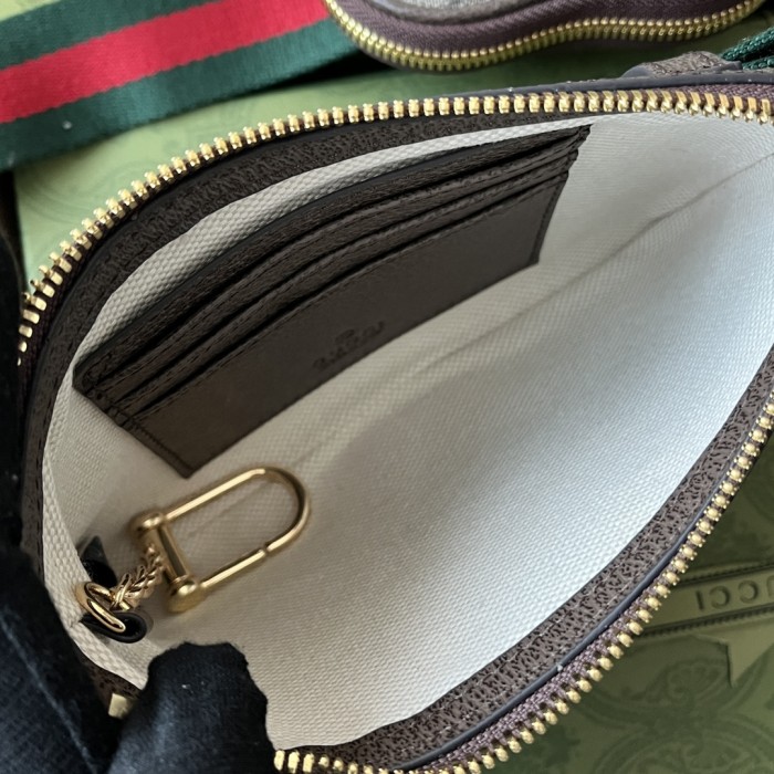 Gucci698805smile021