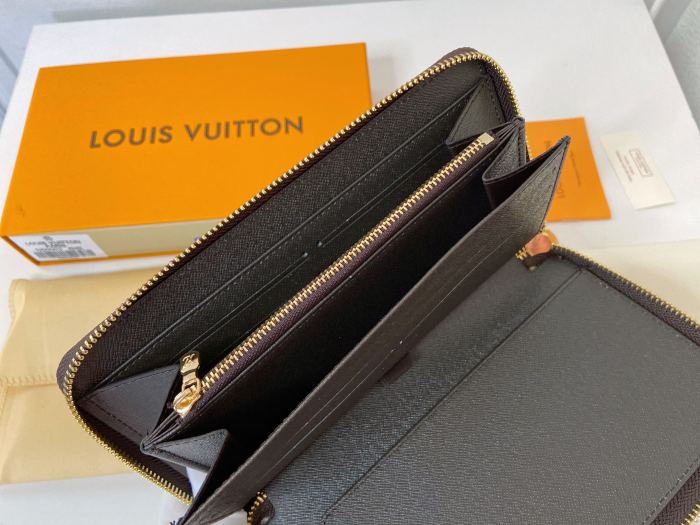 LV60003 21CM