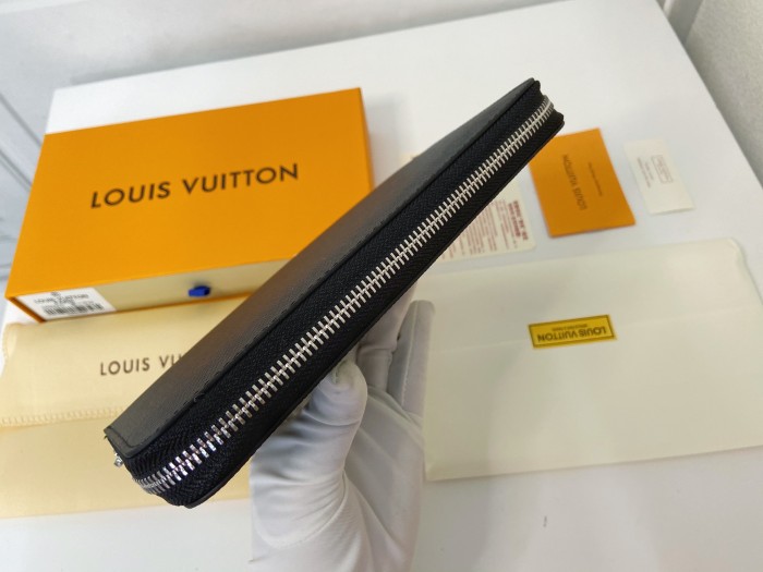 LV60003 21CM