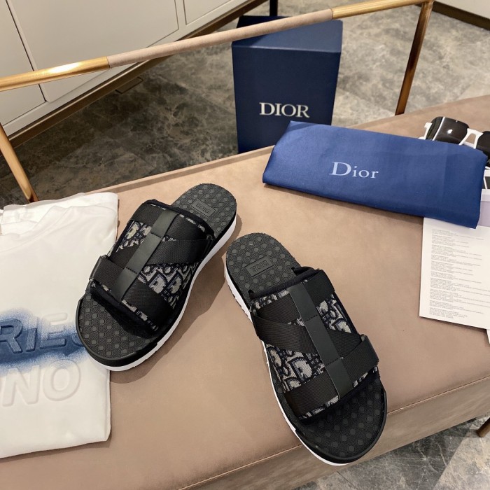 DIOR ALPHA SANDAL