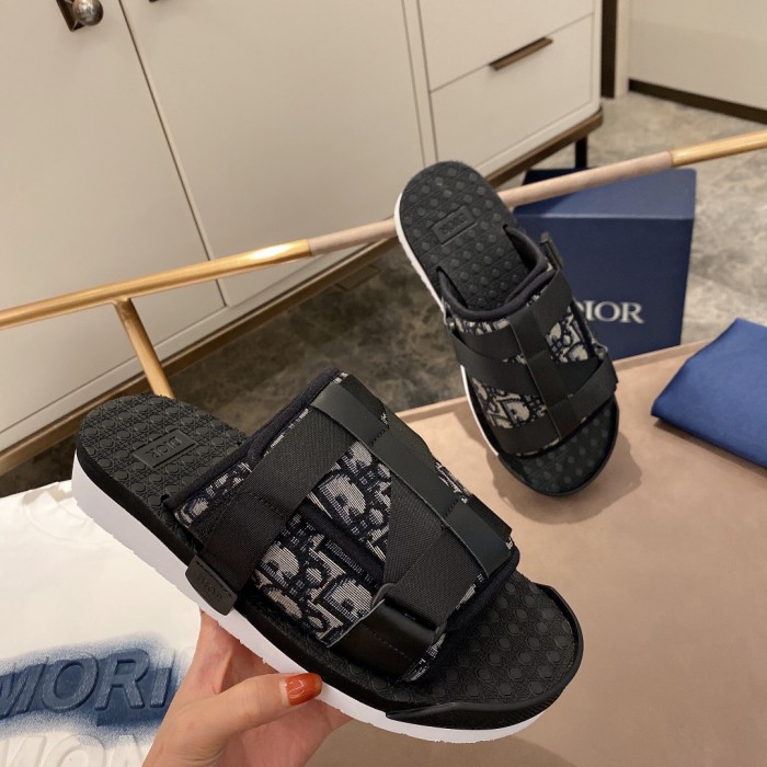 DIOR ALPHA SANDAL