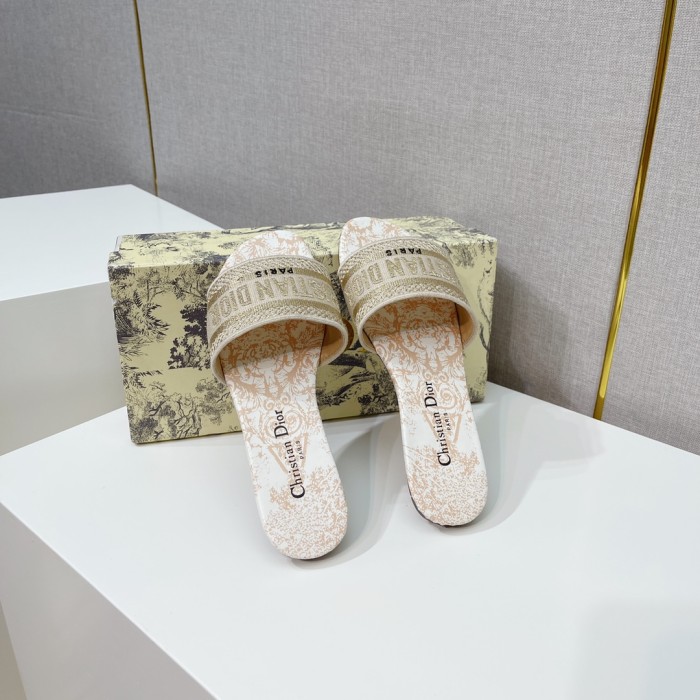 DIOR 004 XM 561 02