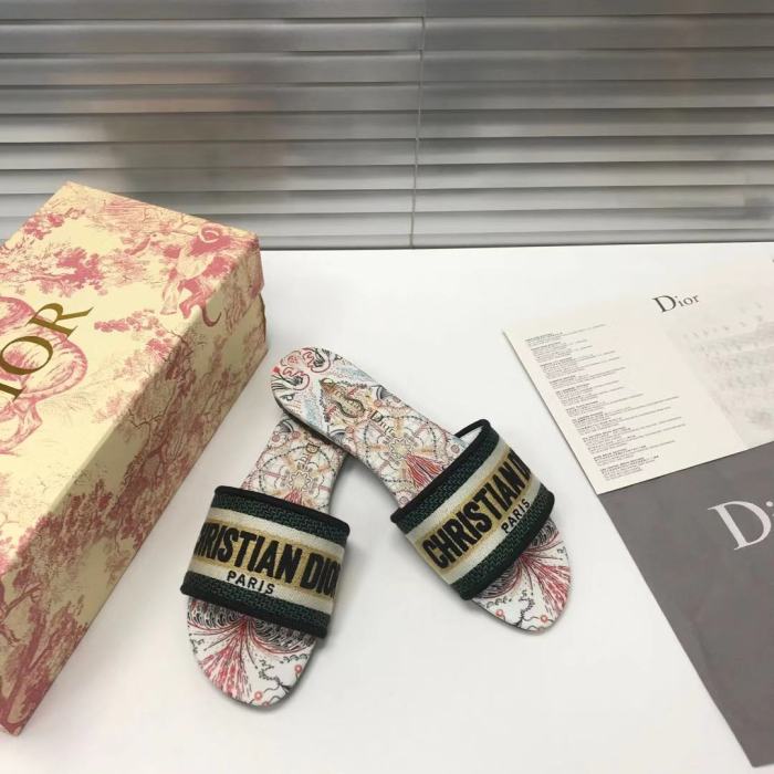 DIOR 004 XM 561 01