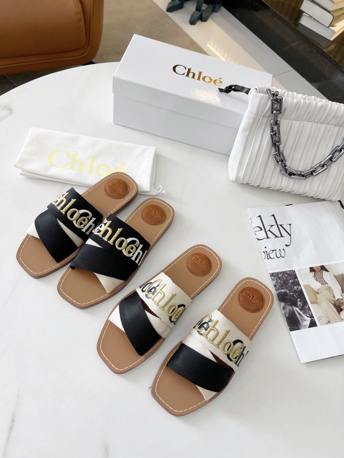 Chloe 001 XM 581