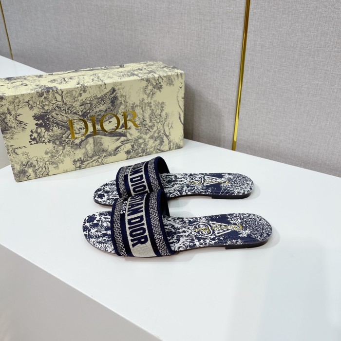 DIOR 004 XM 561 02