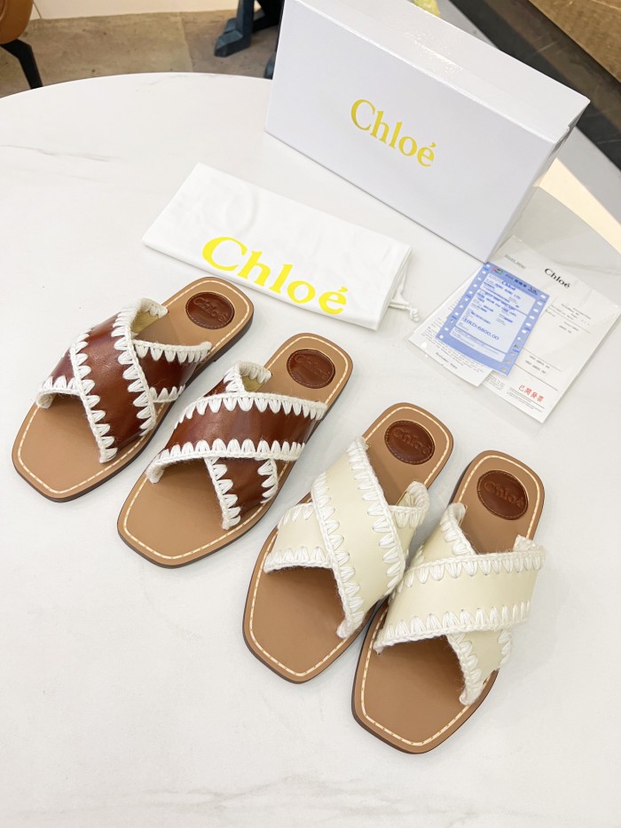 Chloe 001 XM 581