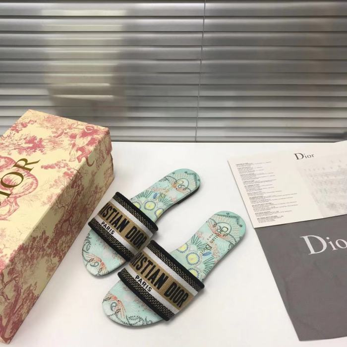 DIOR 004 XM 561 01