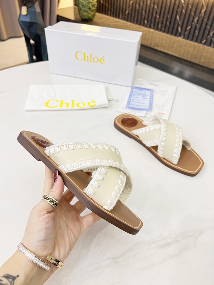 Chloe 001 XM 581