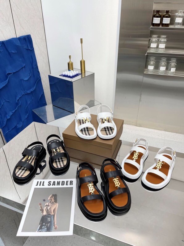 Burberry shoes 001 XM 002