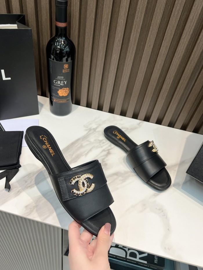Chanel shoes 011 XM 542