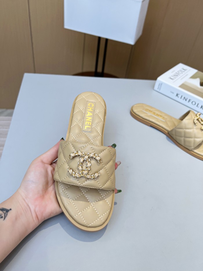 Chanel shoes 010 XM 012