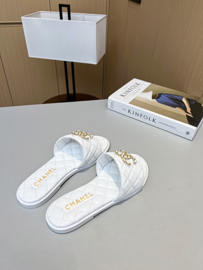 Chanel shoes 010 XM 012