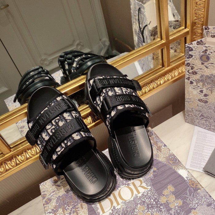 Dior shoes 002 XM 012