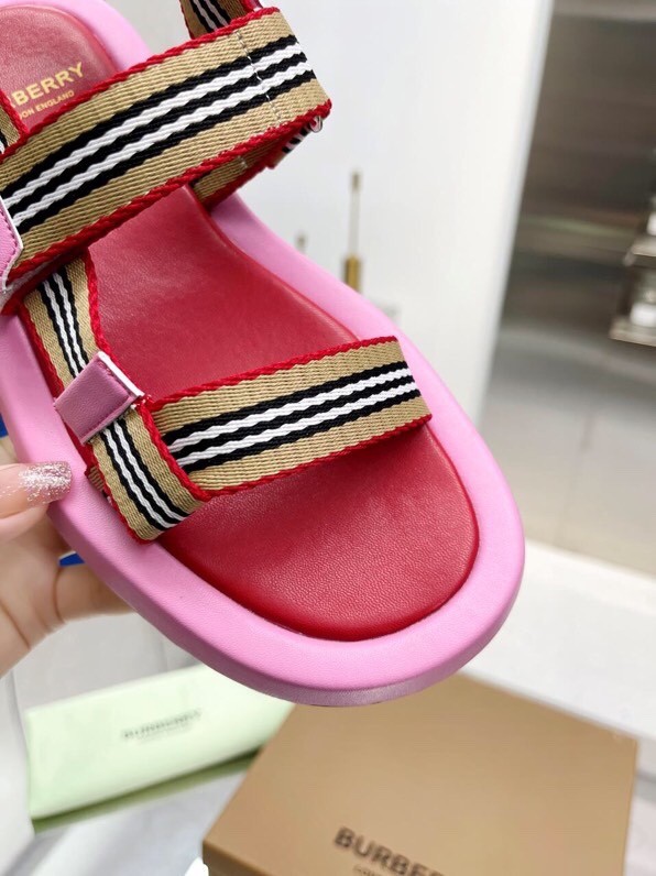 Burberry shoes 002 XM 581